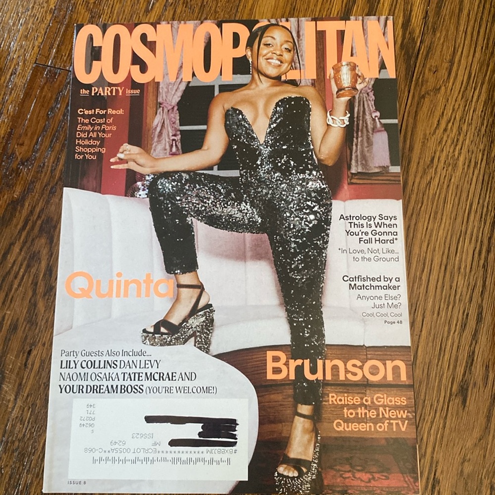 Cosmopolitan Magazine - 2022 Issue 8 - Quinta Brunson - The Party Issue    cosmo